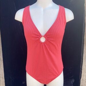 NWT Shade & Shore Ribbed Swimsuit Crisscross Tie Back Cut Out Size Medium
